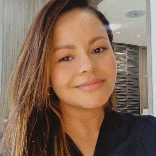 Dr. Yazmín Escudero, porcelain veneers specialist in Medellín, Colombia