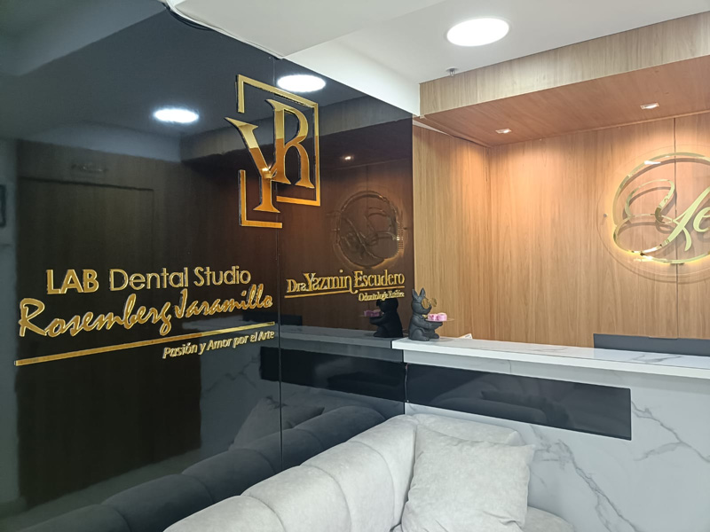 dental lab for veneers in colombia